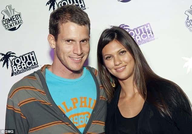 Carly Hallam Bio - Daniel Tosh Wife, Brooklyn 99, Married, Net Worth, Age