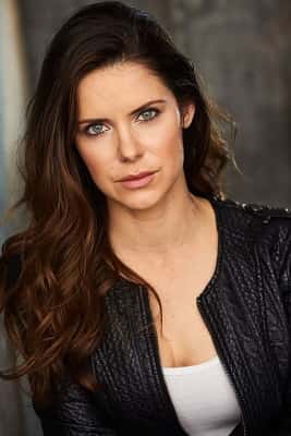 Elisabeth Hower Biography - Age, Measurements, Height, Net Worth, Suits