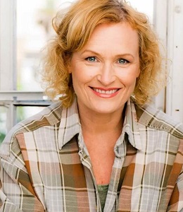 Elizabeth Dennehy Elizabeth Dennehy