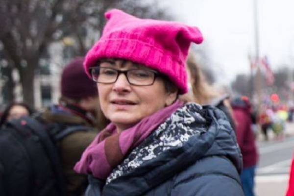 Jacqueline Luesby Biography - Emma Watson, Age, Net Worth, Children